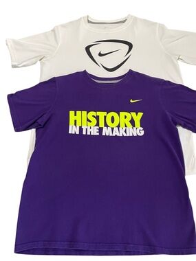 Nike Boys Dri Fit
Shirts 2 Pack Size Large And XL
Purple